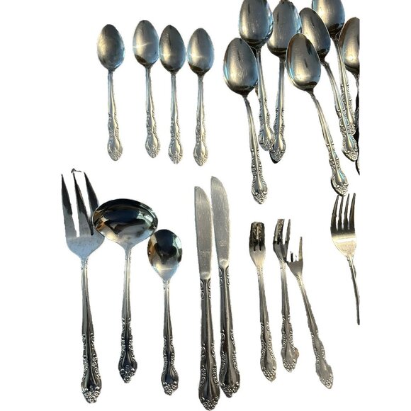 Vtg Imperial International Fleurette Stainless Steel Flatware Set 36 Piece Korea - Picture 3 of 6